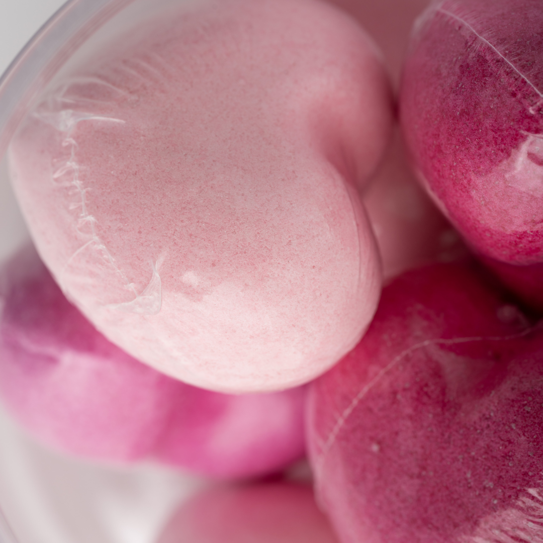 Novelty Bath Bombs - Love Hearts