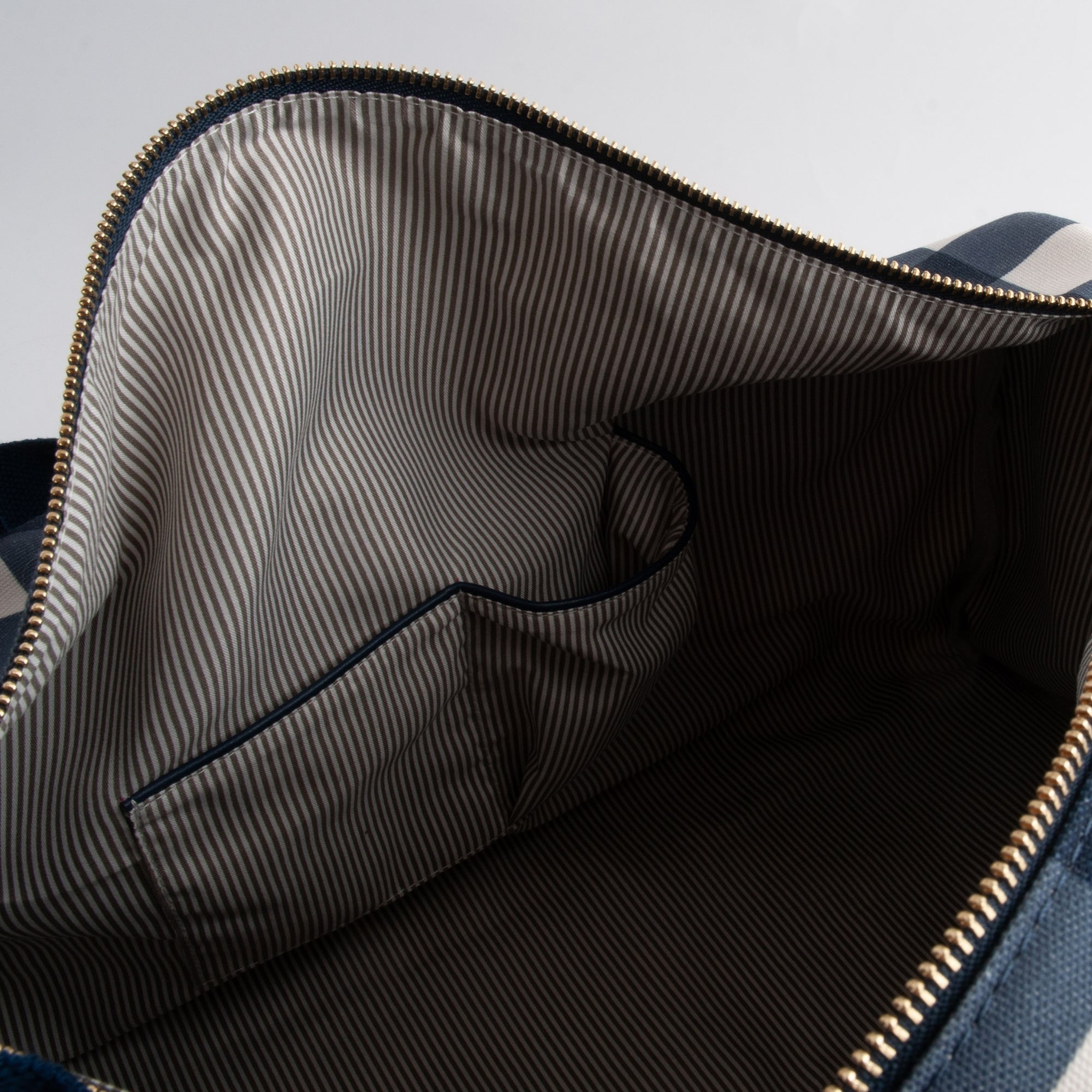 Kaiser Canvas Duffle Bag - NAVY GINGHAM